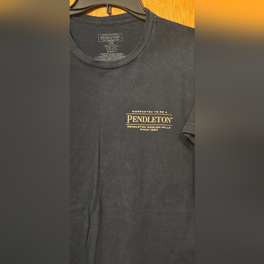 Pendleton Navy Tee with Gold Logo - Short Sleeve SzL - Picture 4 of 7